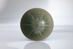 青磁牡丹文鉢（中国・北宋時代11～12世紀） 高75mm 径185mm